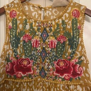 NWT Savanna Jane S Mustard Floral cactus  Embroidered Top